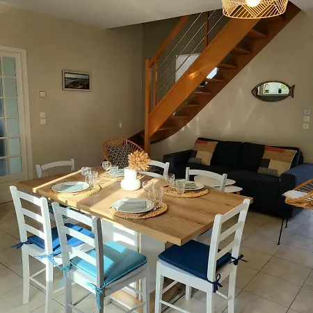 Les Embruns 펜션 Pirou